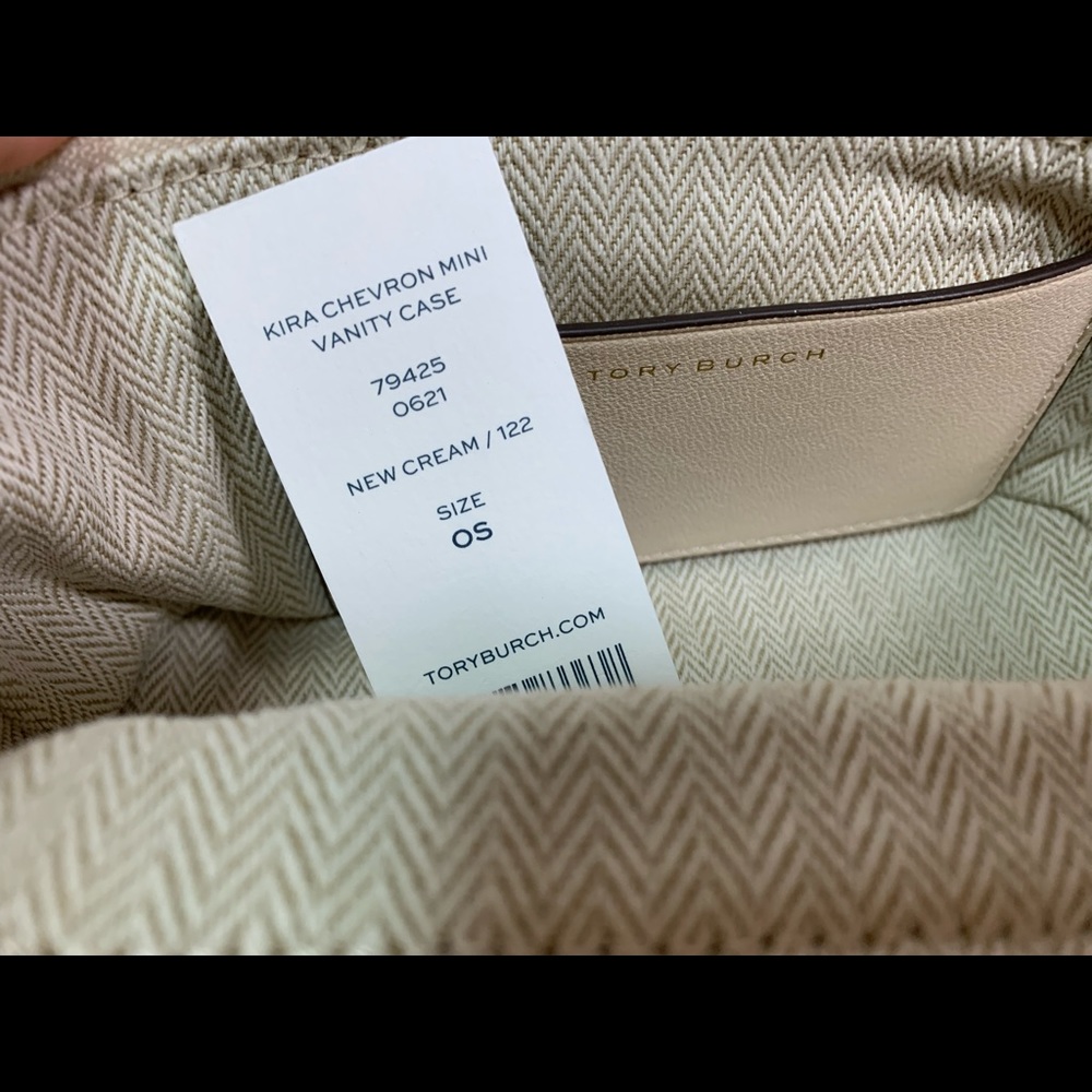 Tory Burch New Cream Quilted Leather Kira Chevron Mini Vanity Bag - BRAND NEW - Picture 9 of 16